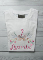 Lade das Bild in den Galerie-Viewer, Kindershirt ,,Geburtstagskranz 3&quot; - HANDMADEATELIER
